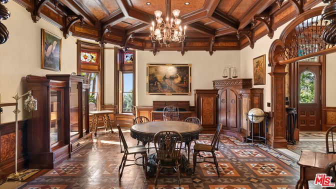 Chandelier, Dining room, Interior, Wooden Beams, Wooden Ceilings