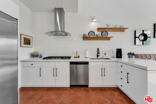 Interior, Kitchen, Stainless Steel Appliances
