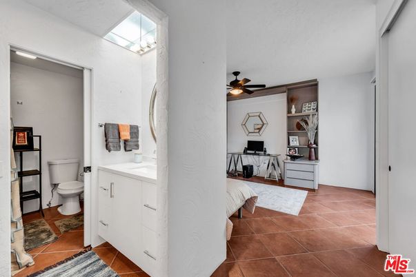 Bathroom, Bedroom, Interior