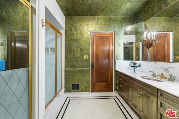 Bathroom, Dual Sink Vanities, Glass Shower, Interior