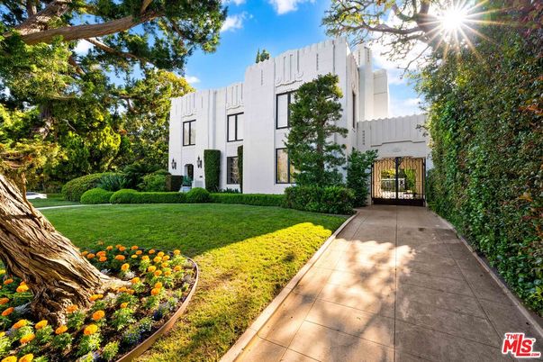 Backyard, Exterior, Facade, None