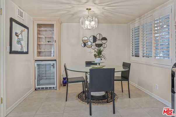 Dining room, Interior