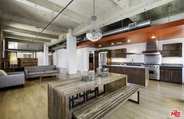 Interior, Kitchen, Living room, Pendant Lights, Recessed Lighting, Stainless Steel Appliances, Wood Texture Flooring