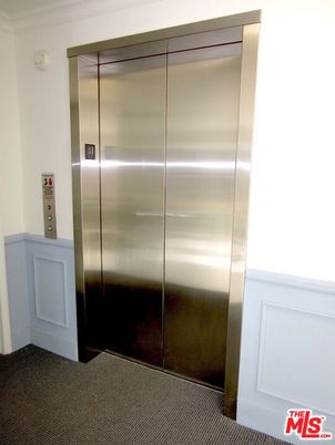 Elevator, Interior