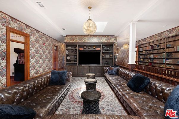 Interior, Living room, Pendant Lights