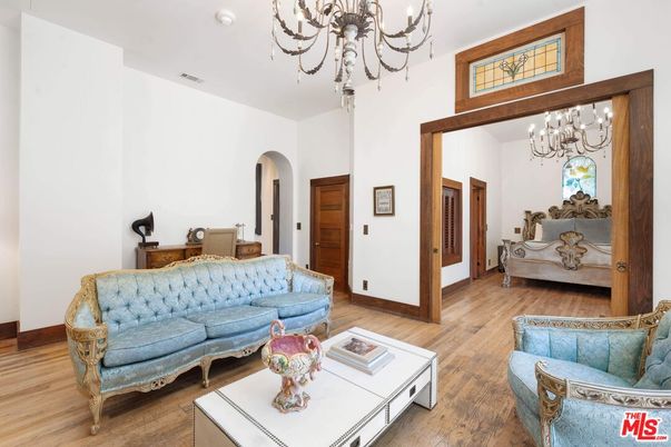 Chandelier, Interior, Living room, Wood Texture Flooring
