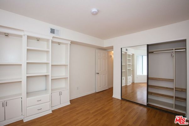 Empty room, Interior, Walk-in Closets, Wood Texture Flooring