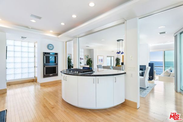 Interior, Kitchen, Pendant Lights, Recessed Lighting, Water, Wood Texture Flooring