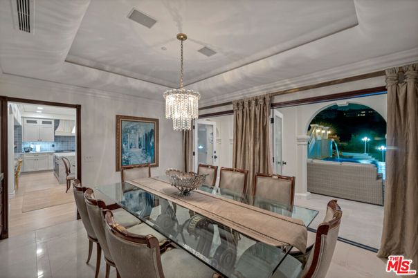 Chandelier, Dining room, Interior