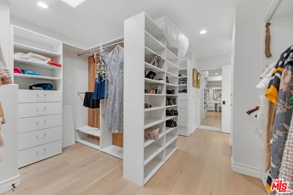 Interior, Recessed Lighting, Walk-in Closets, Wood Texture Flooring