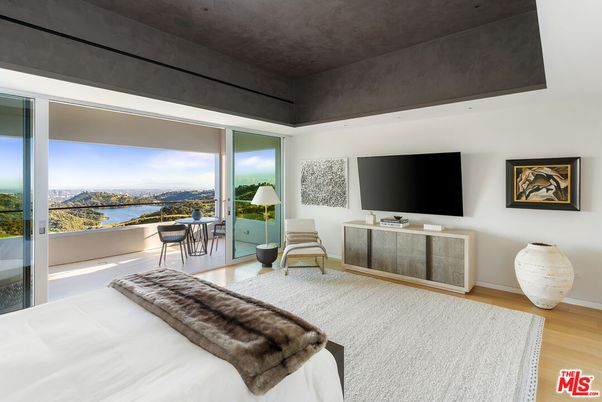 Bedroom, Interior, Water, Wood Texture Flooring