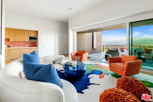 Interior, Kitchen, Living room, Recessed Lighting, Stainless Steel Appliances