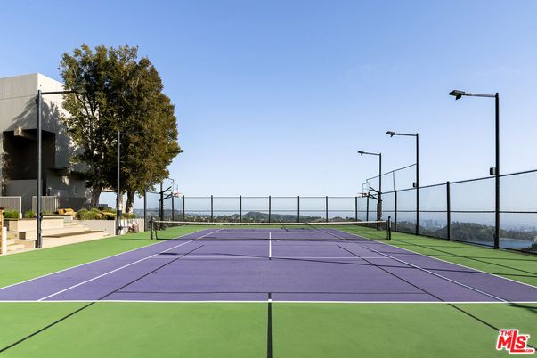 Exterior, Tennis Courts