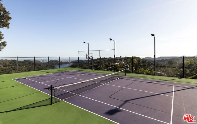 Exterior, Tennis Courts
