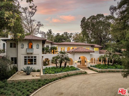 Backyard, Exterior, Facade, Spanish Mediterranean