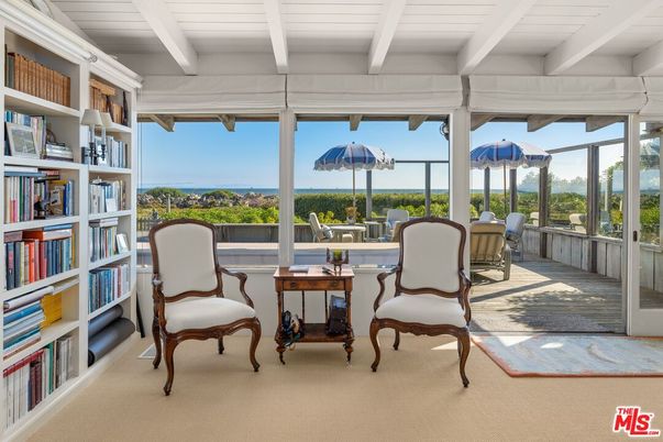 Home Office, Interior, Water