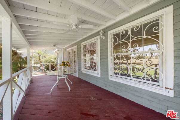 Interior, Sun Room, Wood Texture Flooring