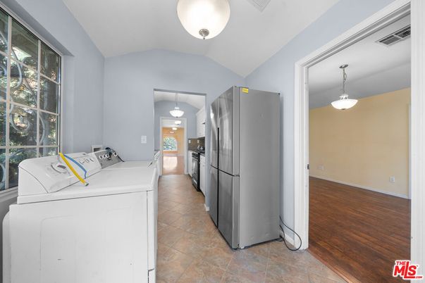 Interior, Pendant Lights, Washer, Wood Texture Flooring