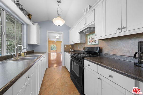 Interior, Kitchen, Pendant Lights