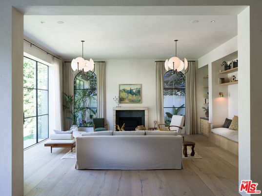 Fireplace, Interior, Living room, Pendant Lights, Recessed Lighting, Wood Texture Flooring