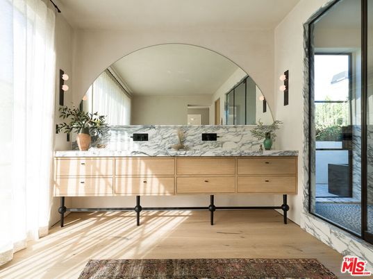 Bathroom, Dual Sink Vanities, Interior, Wood Texture Flooring
