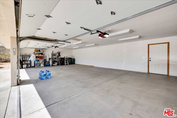 Garage, Interior