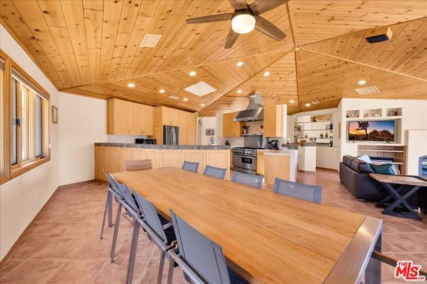 Dining room, Interior, Kitchen, Recessed Lighting, Stainless Steel Appliances, Wooden Ceilings