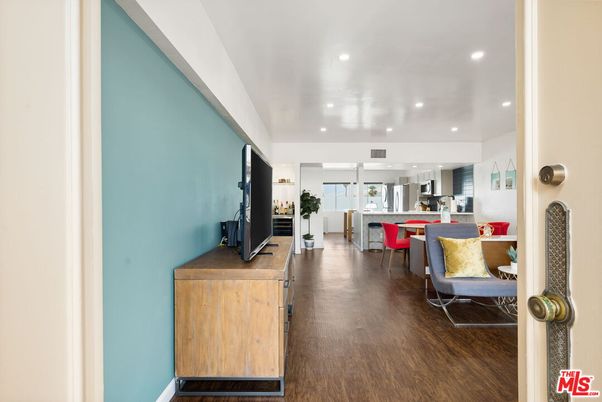 Dining room, Interior, Kitchen, Recessed Lighting, Stainless Steel Appliances, Wood Texture Flooring