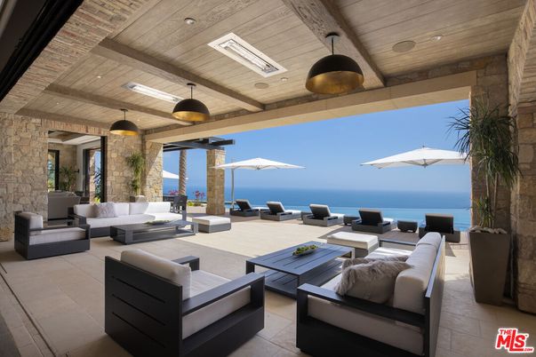 Exterior, Living room, Recessed Lighting, Water, Wooden Ceilings