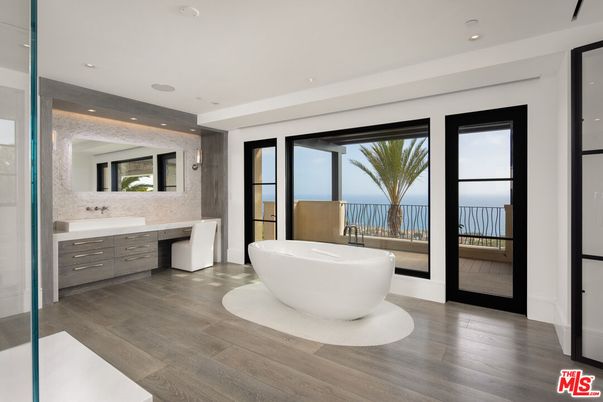 Bathroom, Dual Sink Vanities, Free Standing Baths, Interior, Recessed Lighting, Wood Texture Flooring