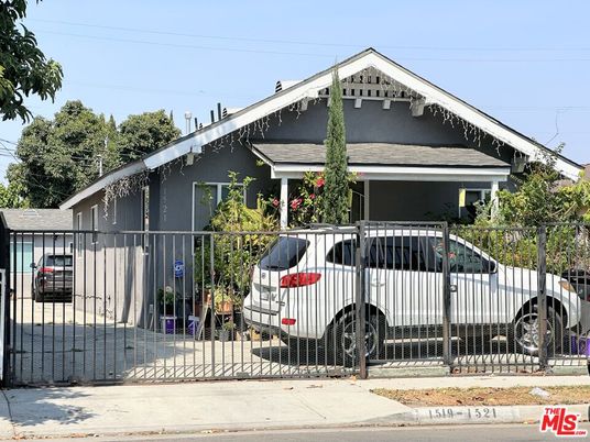 Exterior, Facade, American Craftsman