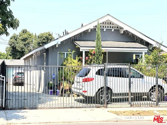 Exterior, Facade, American Craftsman
