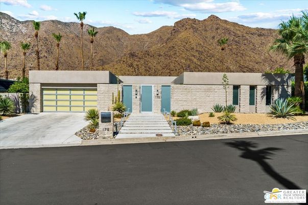 Attached, Exterior, Facade, Modern