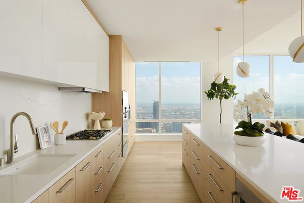 Interior, Kitchen, Pendant Lights, Wood Texture Flooring