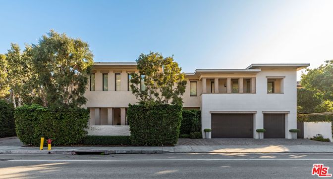Attached, Exterior, Facade, Modern