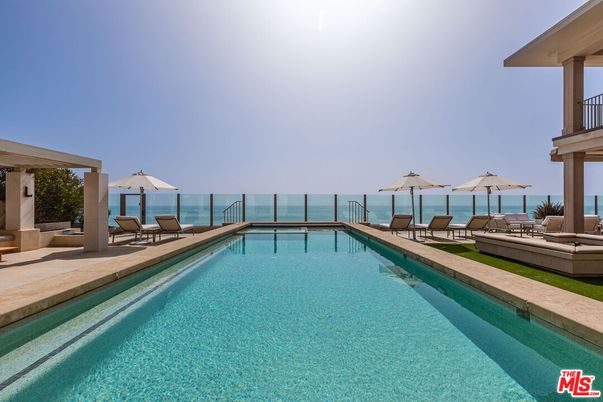 Exterior, Pool, Water