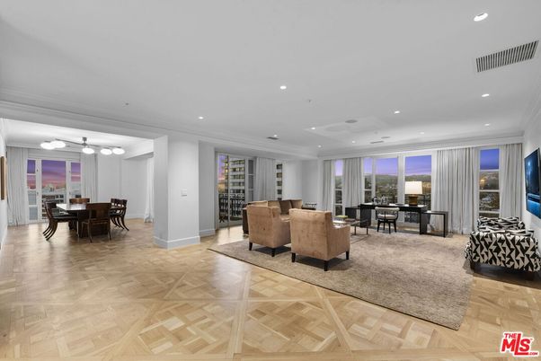 Dining room, Interior, Living room, Recessed Lighting, Wood Texture Flooring