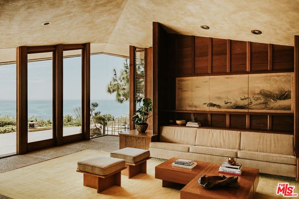 Interior, Living room, Recessed Lighting, Water