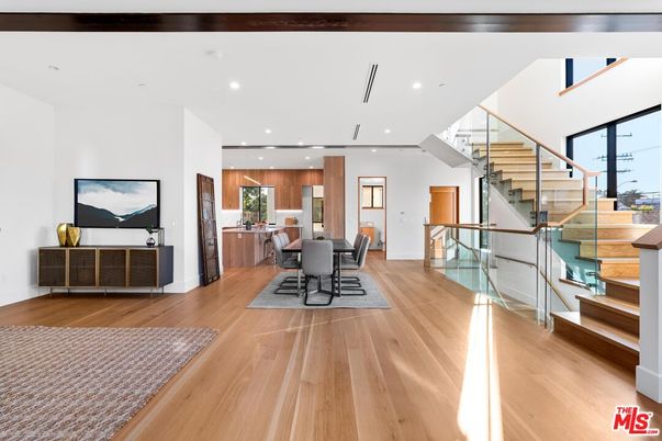 Dining room, Interior, Kitchen, Recessed Lighting, Wood Texture Flooring