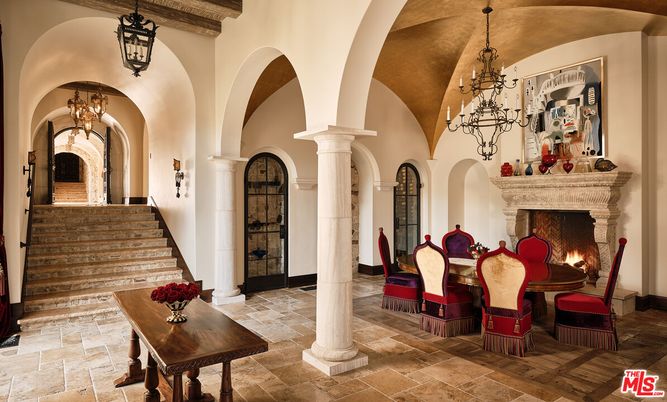 Chandelier, Dining room, Fireplace, Interior, Pendant Lights, Wooden Beams