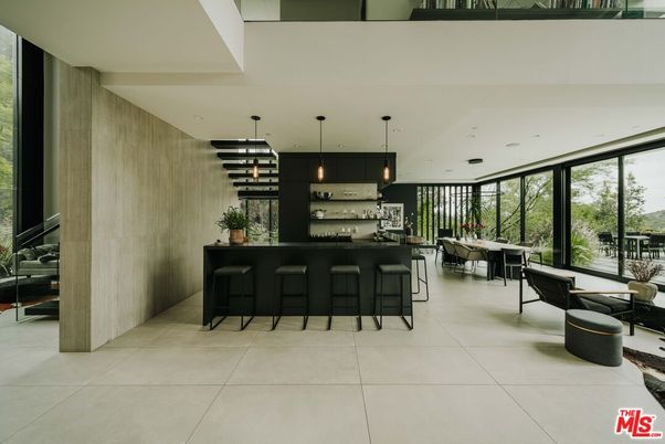 Dining room, Interior, Pendant Lights, Recessed Lighting