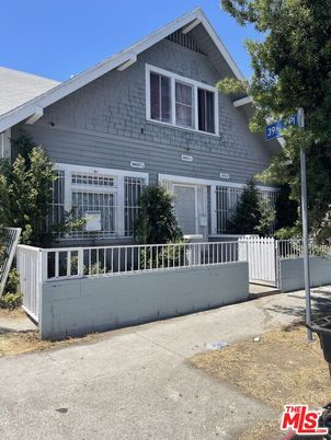 Exterior, Facade, American Craftsman
