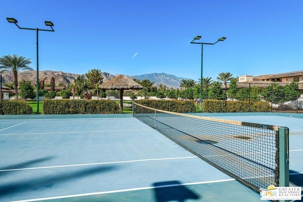 Exterior, Tennis Courts