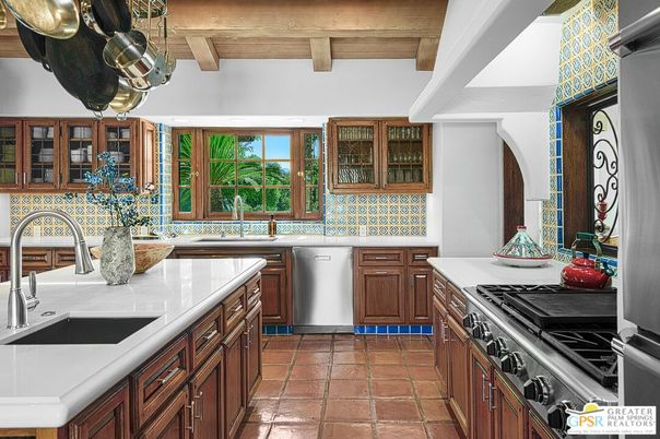 Interior, Kitchen, Stainless Steel Appliances, Wooden Beams, Wooden Ceilings
