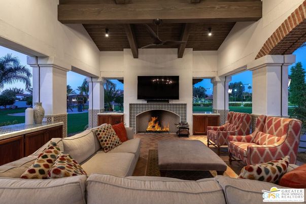 Exterior, Fireplace, Living room