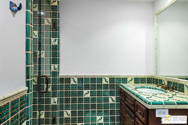 Bathroom, Interior, Tile Countertops