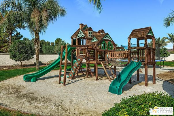 Backyard, Exterior, Playground