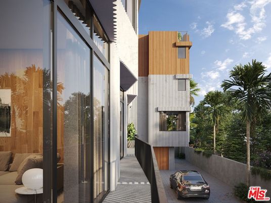 Exterior, Facade, None