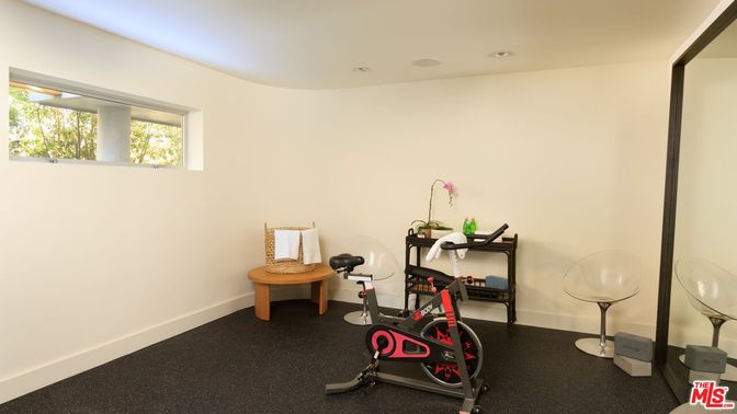 Fitness Equipment, Interior, Recessed Lighting