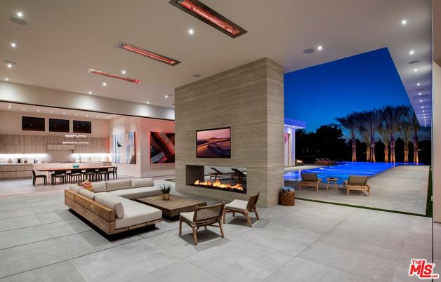 Dining room, Fireplace, Interior, Living room, Pendant Lights, Recessed Lighting